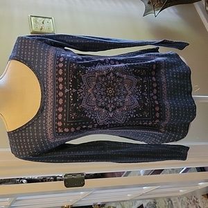 Lucky Brand heather blue pink medallion long sleeve top round neck Medium EUC…